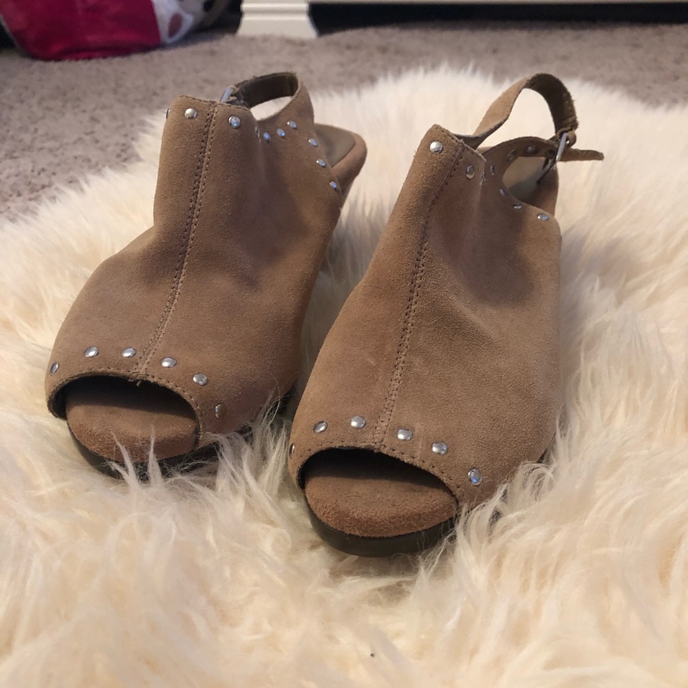 Aerosoles open toed shoe